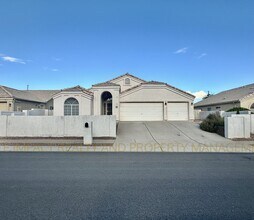 Building Photo - 7510 N Thornwood Rd