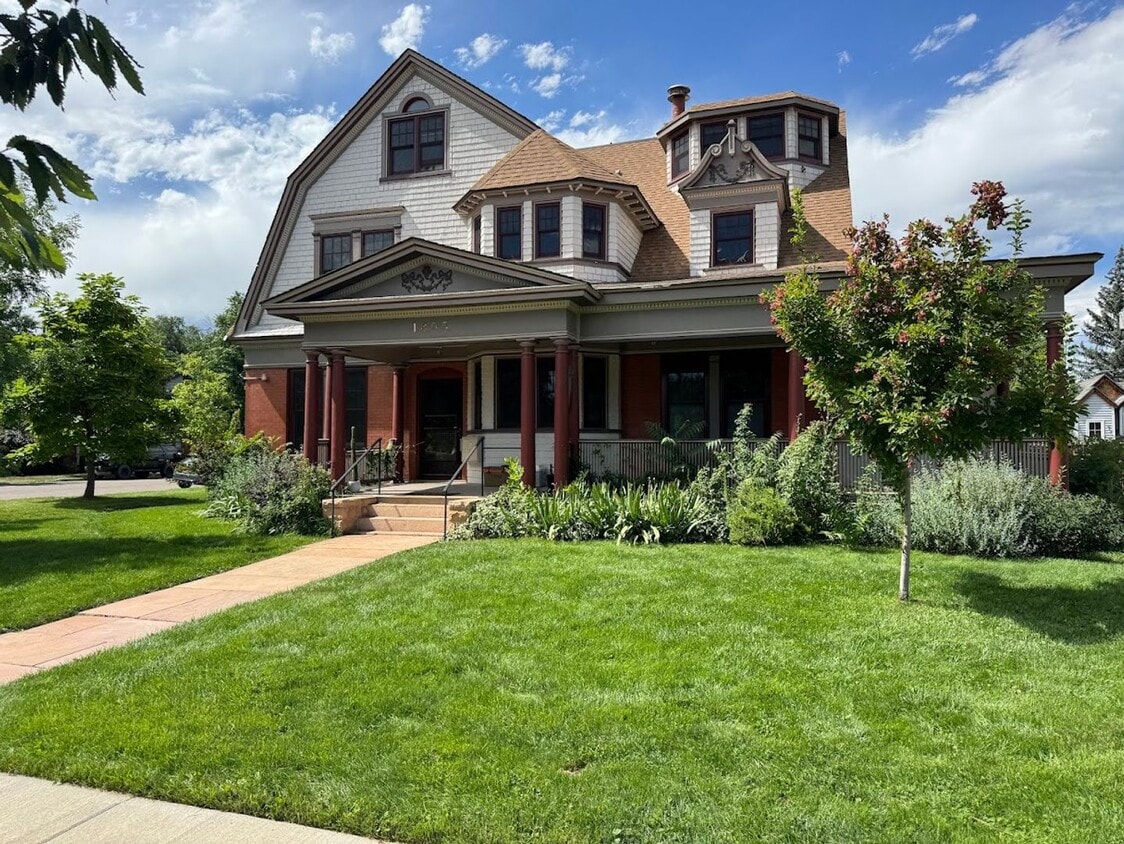 Primary Photo - 1805 Spruce St
