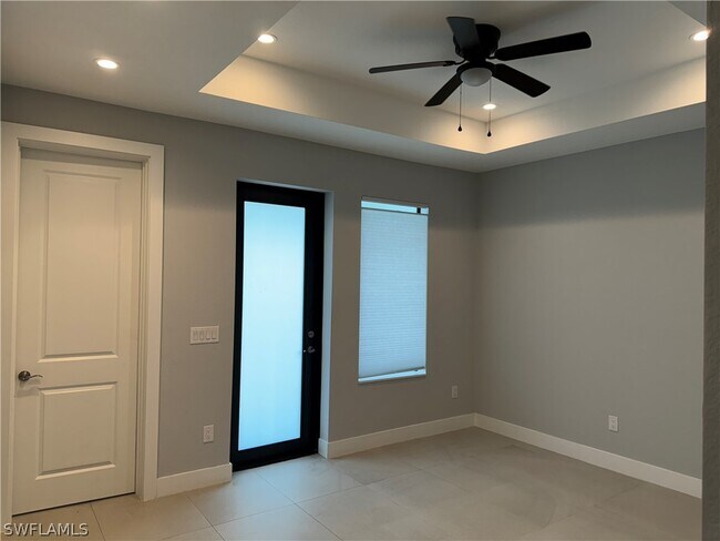 Foto del edificio - 609-611 SE 4th Terrace