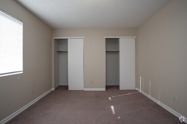 2HAB, 1BA - 800 ft² - Western Pellicano Apartments