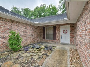 Building Photo - 419 S Starboard St