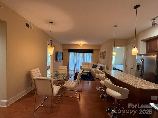 Building Photo - 4625 Piedmont Row Dr