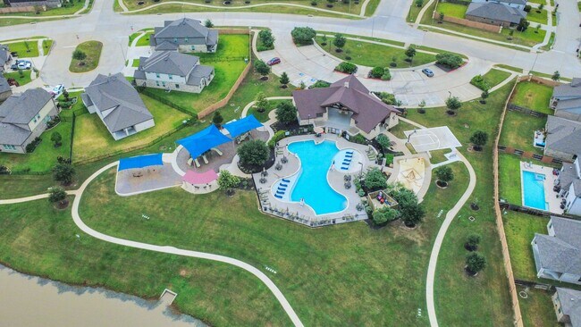 Building Photo - 32615 Orchard Haze Dr
