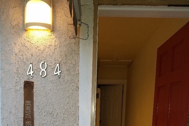 Foto del edificio - 484 W 24th St