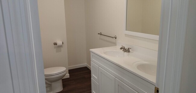 Foto del edificio - 184 Goboro Rd