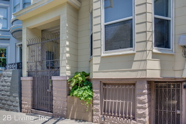 Building Photo - 524 Ashbury St