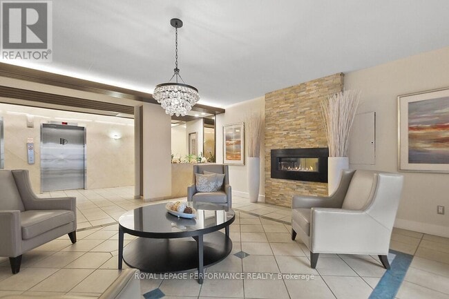 Building Photo - 1025 Richmond Rd