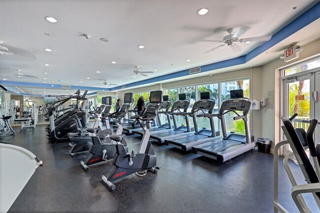 Foto del edificio - 3370 Hidden Bay Dr