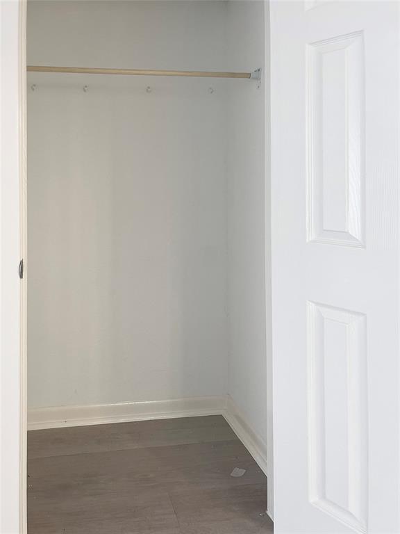 Building Photo - 2816 S Bartell Dr