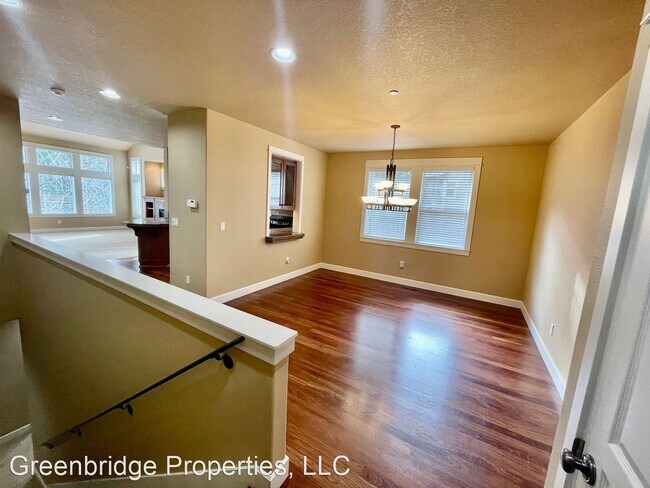 Foto del edificio - 3 br, 2.5 bath House - 8557 SE Bristol Par...