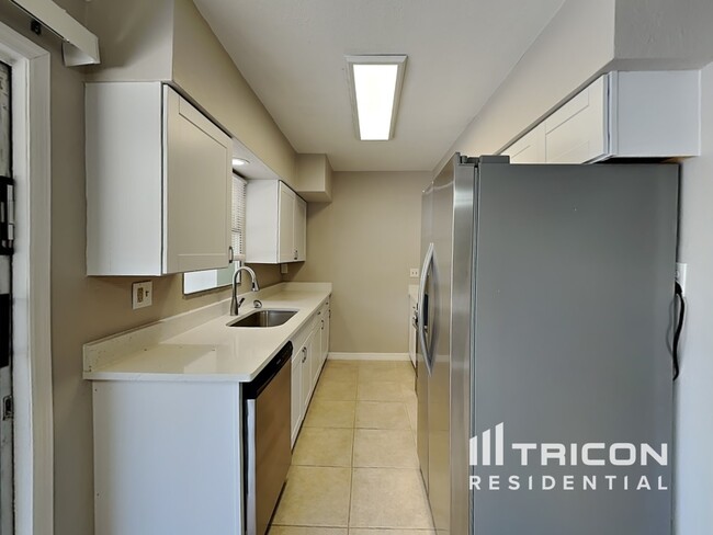Foto del edificio - 424 55th Ave NE