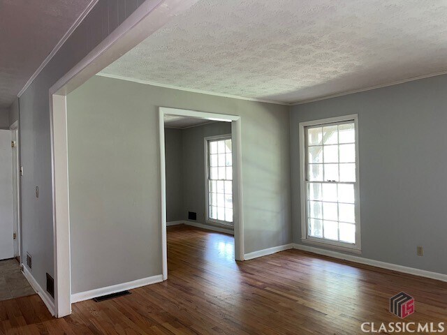 Building Photo - 235 Weatherly Woods Dr
