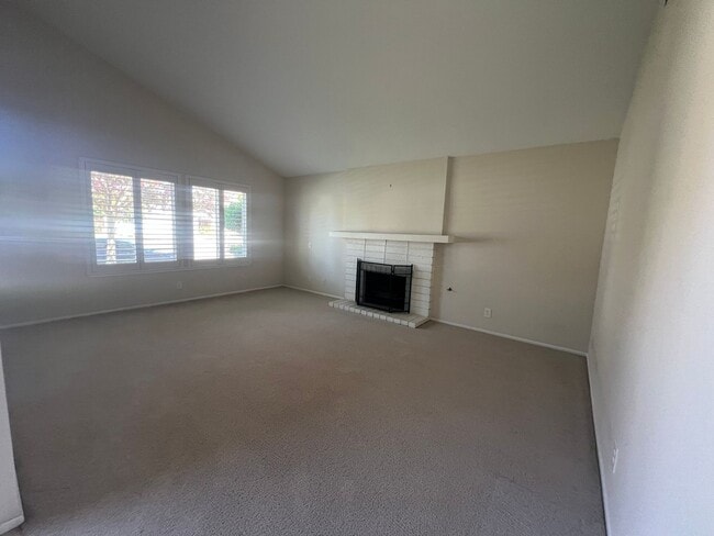 Building Photo - 2732 Nantucket Pl