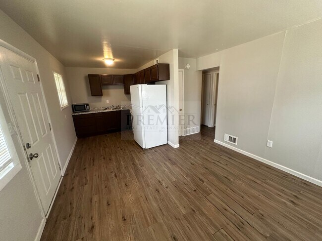 Foto del edificio - 6111 E 153 St