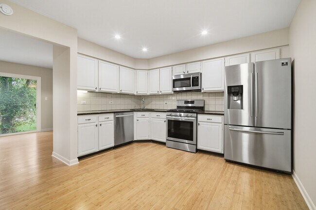 Foto del edificio - 2456 Cobblewood Dr