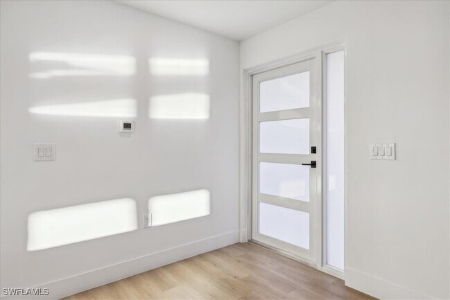 Foto del edificio - 4419 N Bay Cir