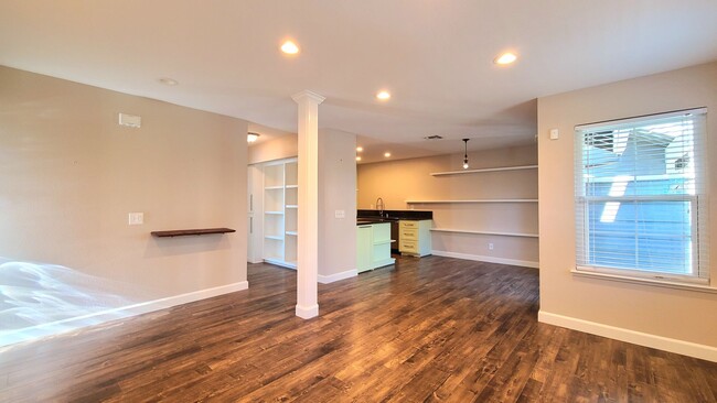 Foto del edificio - Gorgeous Single Story Condo in Folsom!