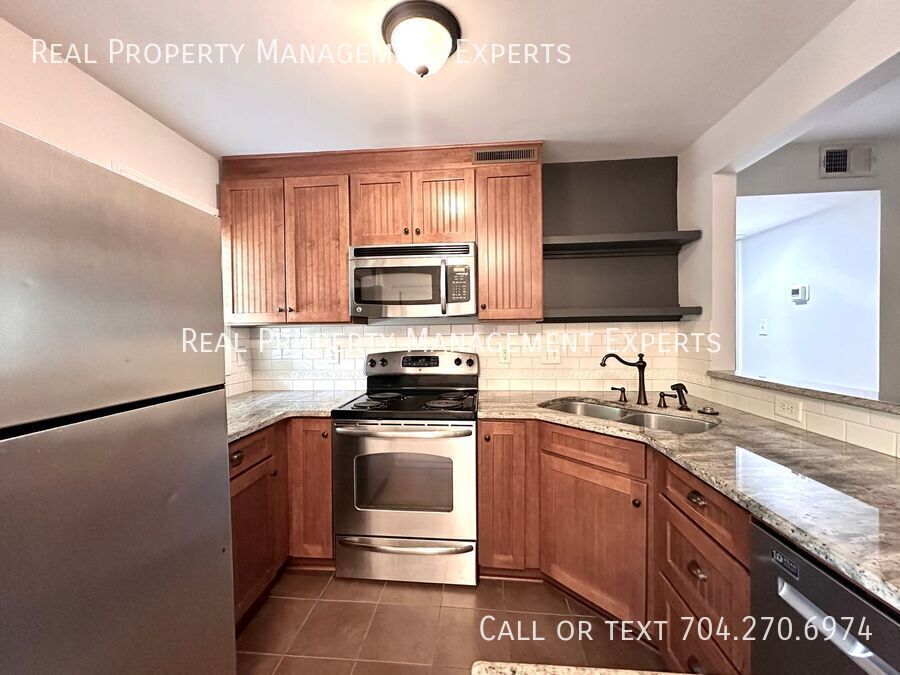 Foto principal - 4921 Park Rd