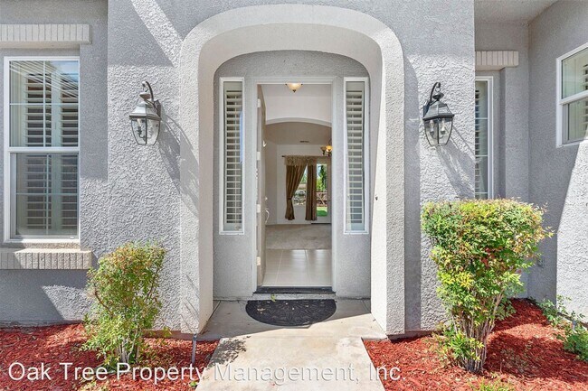 Foto del edificio - 4 br, 3 bath House - 1732 E. Wallington Lane