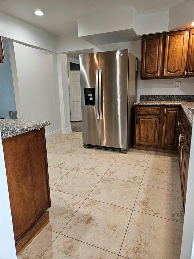 Foto del edificio - 10050 Broad Channel Dr