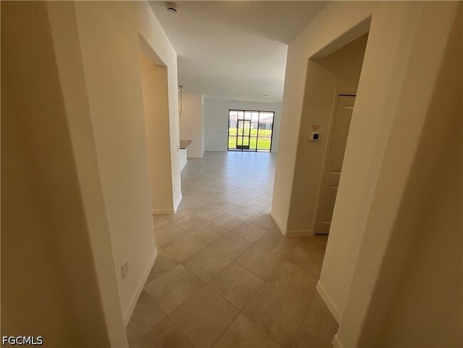 Foto del edificio - 14570 Palamos Cir