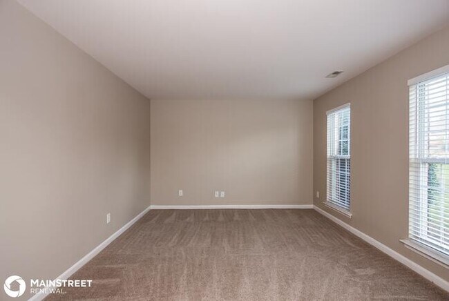 Foto del edificio - 100 Long Creek Pkwy, Charlotte, NC 28214