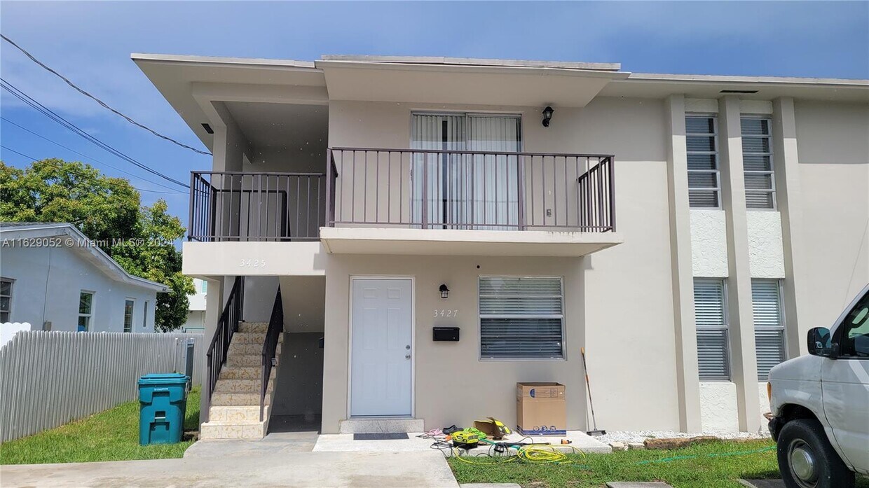 Primary Photo - 3425 SW 89th Ave