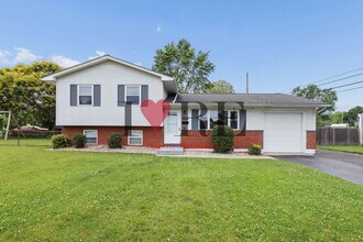 Building Photo - 3565 Brunswick Dr