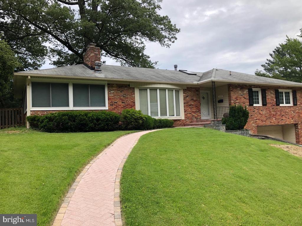 Foto principal - 3729 N Oakland St