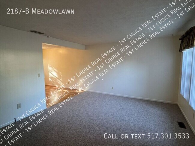 Foto del edificio - 2187-B Meadowlawn-