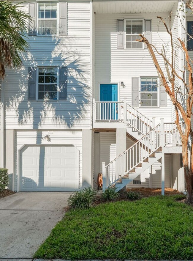 Foto del edificio - 116 Winding River Dr