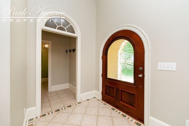 Building Photo - 236 Towill Pl
