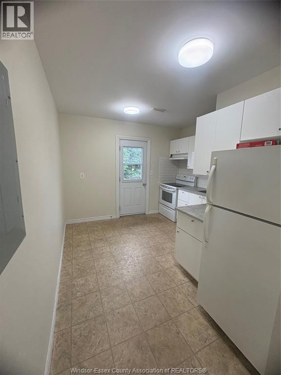 Building Photo - 853 Pillette Rd