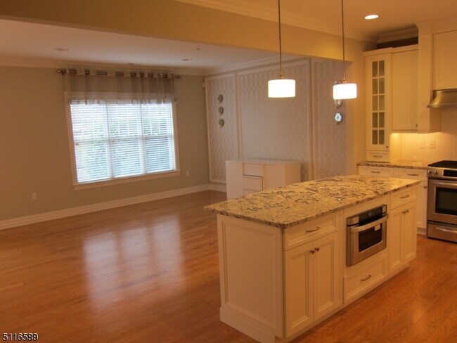 Foto del edificio - 5 Whitney Farm Pl