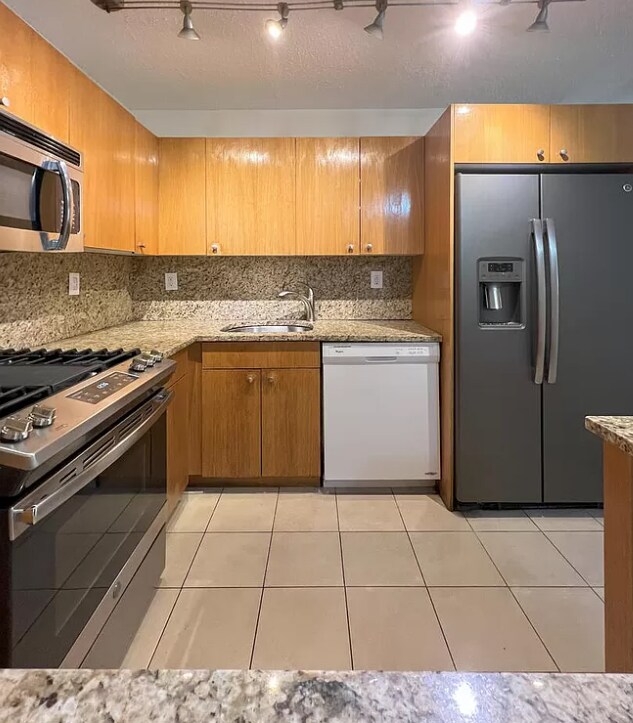Foto del edificio - 2287 Johnson Ave