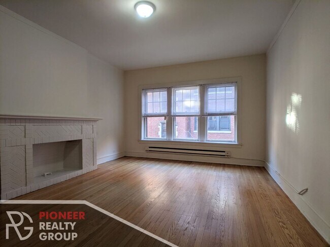 Foto del edificio - 1025 Dempster St