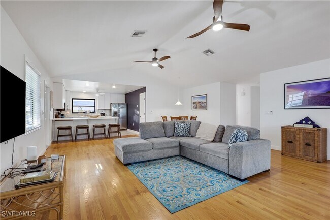 Building Photo - 1282 Belaire Ct