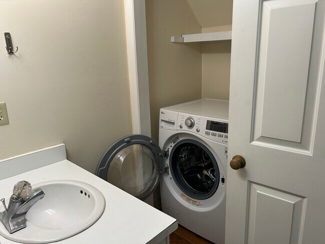 Foto del edificio - 114 Pickett Ln