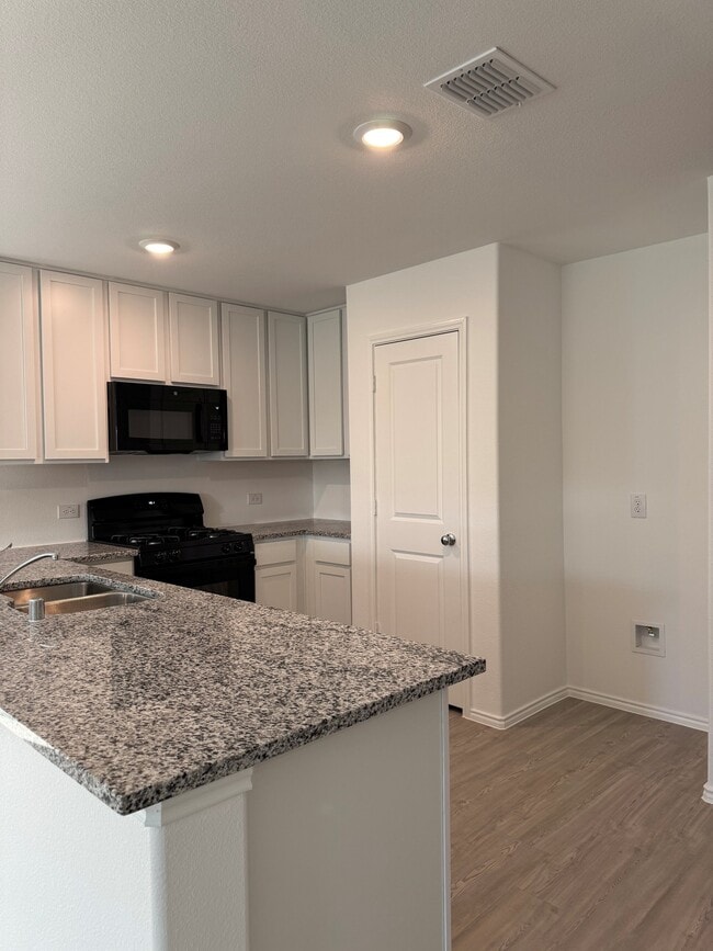 Building Photo - 11815 Hermosa Ln