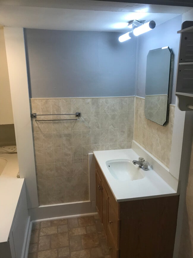 Building Photo - 734 Polk St