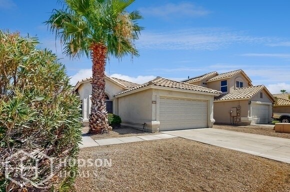 Building Photo - NOW AVAILABLE! - 7442 W Louise Dr, Glendal...