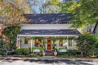 Building Photo - 9043 Selborne Ln