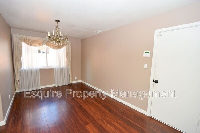 Foto del edificio - 1335 Lawrence Way