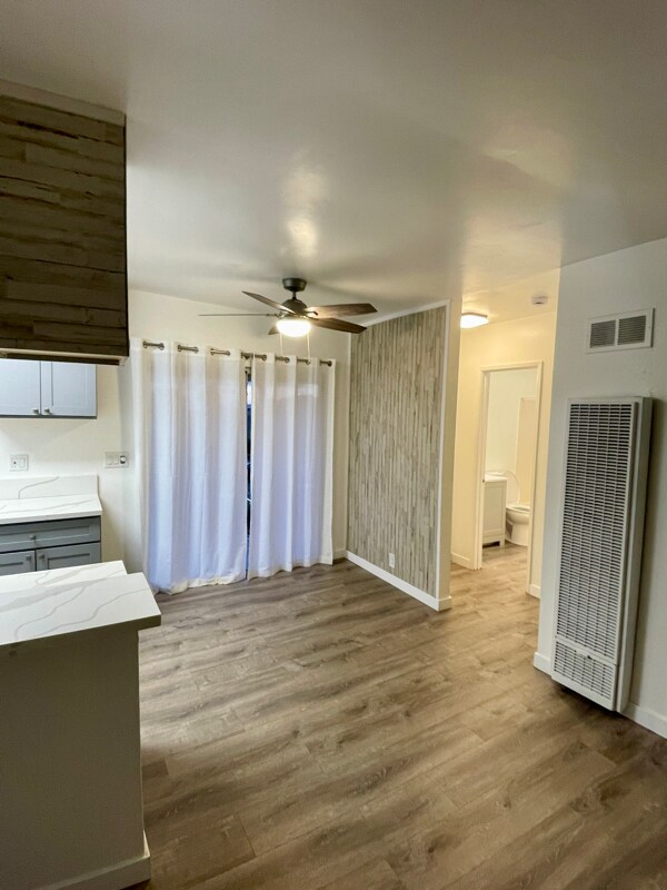 Foto del edificio - 3036 C St