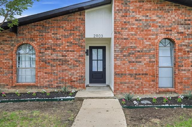 Building Photo - 2903 Winterberry Dr