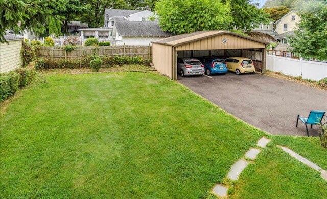 Estacionamiento en garaje (gratis) - 615 N Lafayette Ave