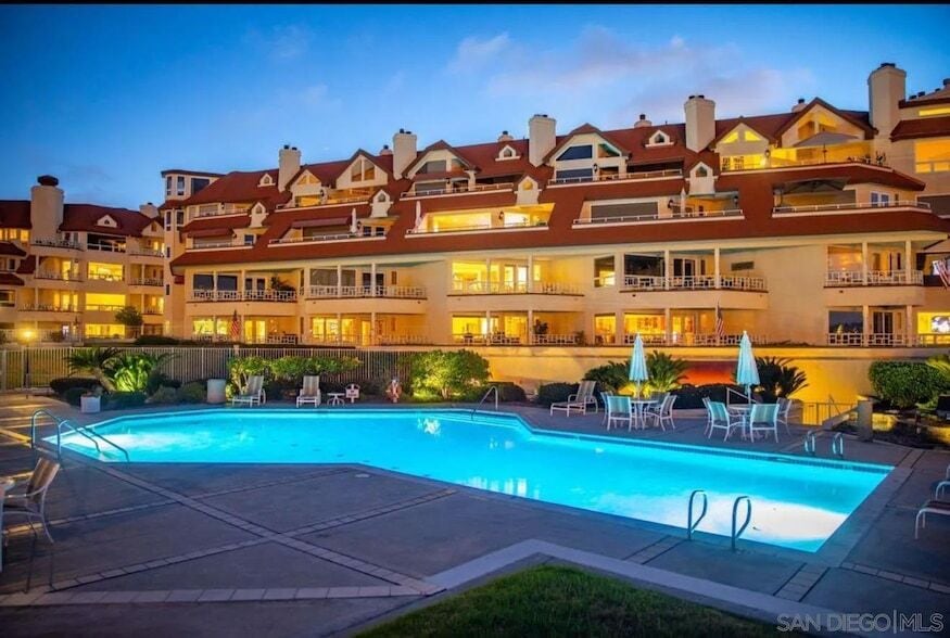 Primary Photo - 1099 1st St