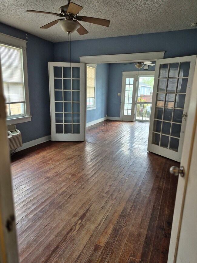 Foto del edificio - 2737 Wisteria St