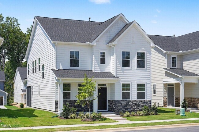 Building Photo - 321 Golden Trce Dr