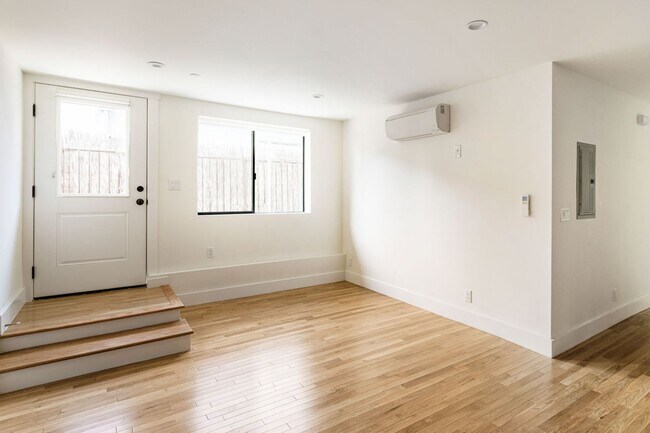 Foto del edificio - 3 Bed / 3 Bath at the Mohawk Residences is Now Available!